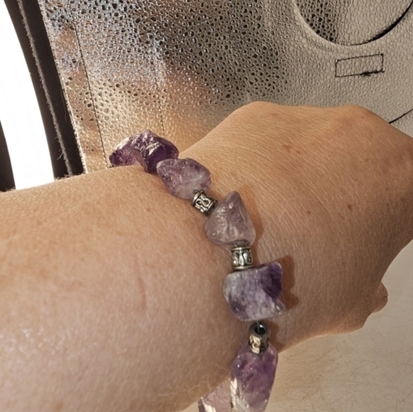 Amethyst, mother of pearl, and‎ silver bracelet - Picture 8 of 13